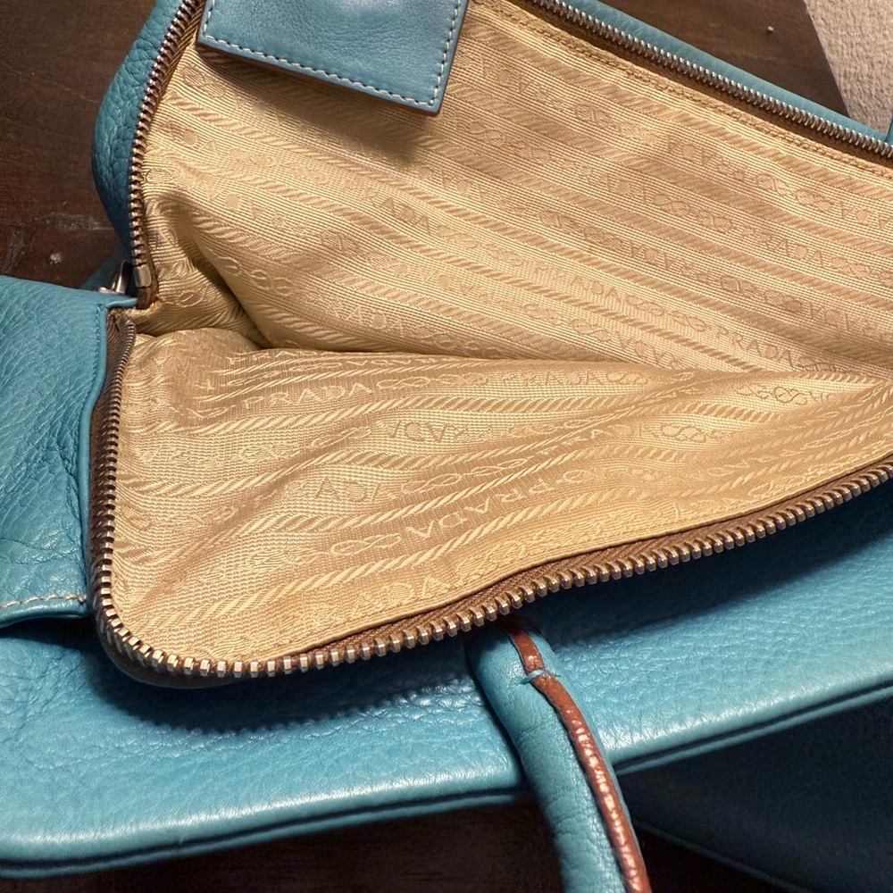 Prada Vitello Daino Triple Pocket Shopper Tote -  
Cosmic blue pebbled leather - Picture 14 of 16
